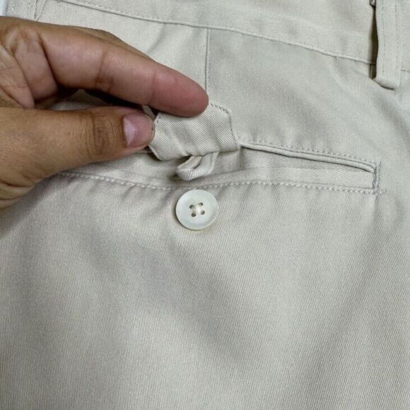 Callaway Golf Shorts Mens 36x9 Pro-Spin Pleated Chino Beige Khaki Outdoor - Picture 11 of 14